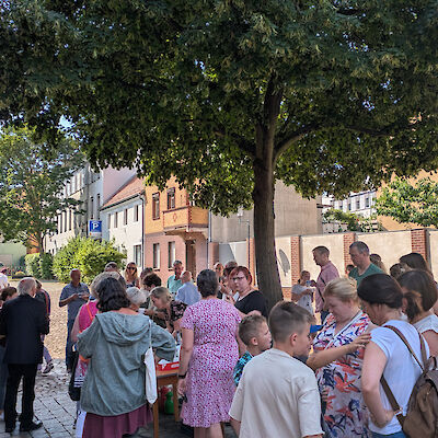 Kirchenkaffee unter der Linde, Juli 2025