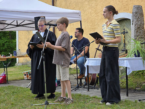 und redegewandten Konfis